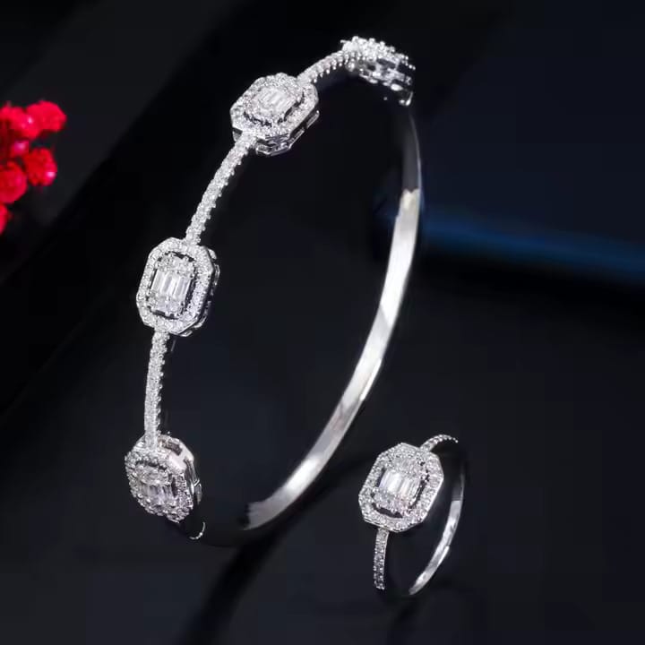 Baguette-Square-Gold-Ring