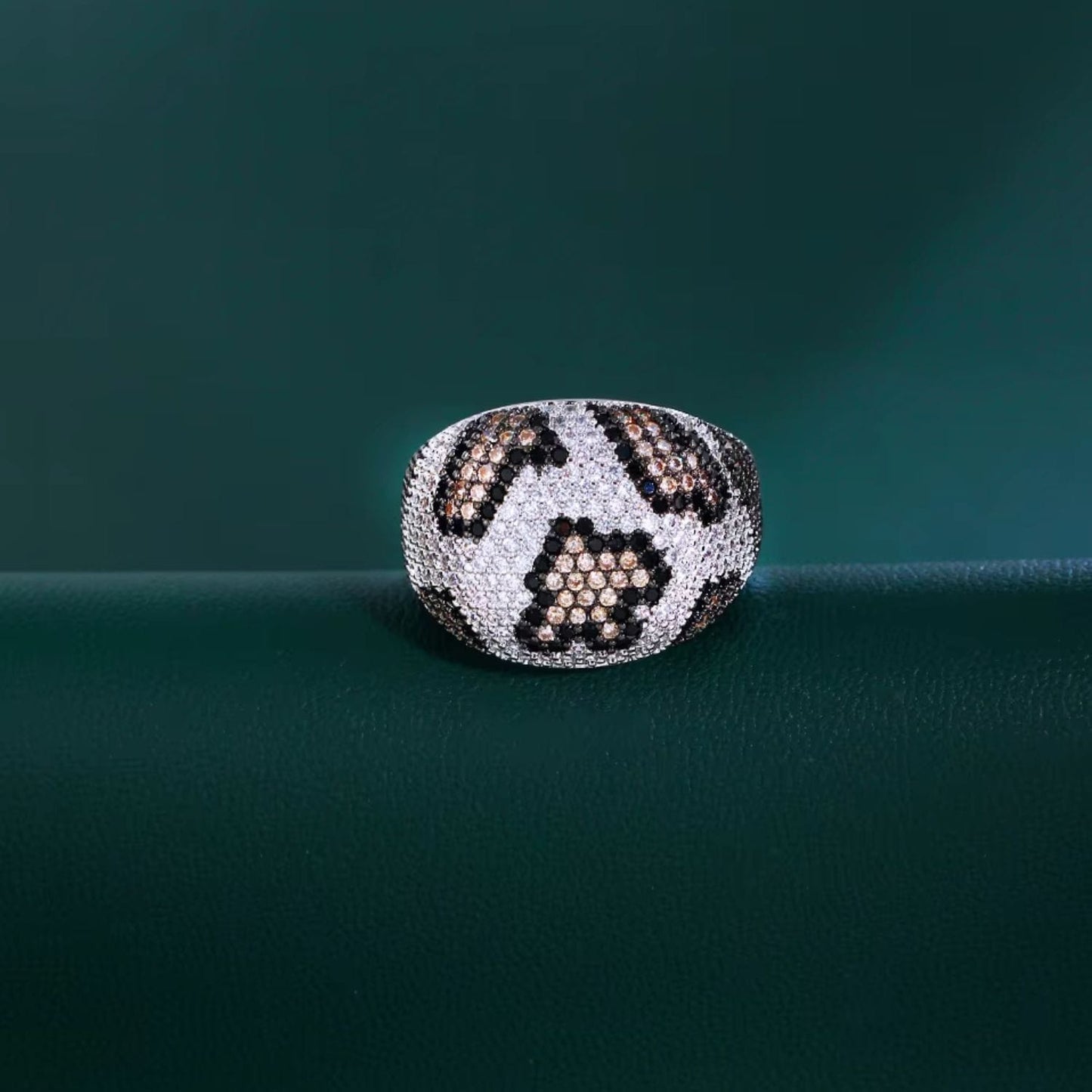 Jungle Queen Ring