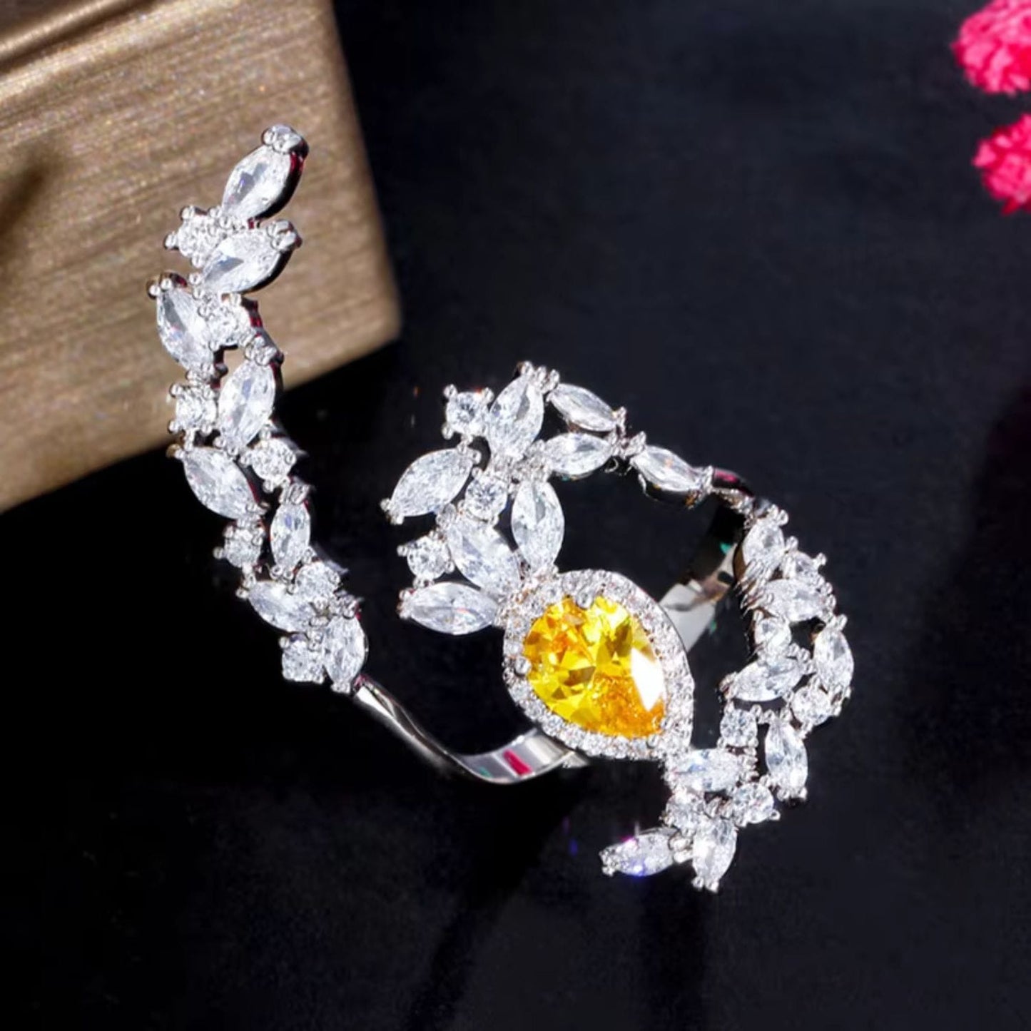 Lemon Leaf Ring