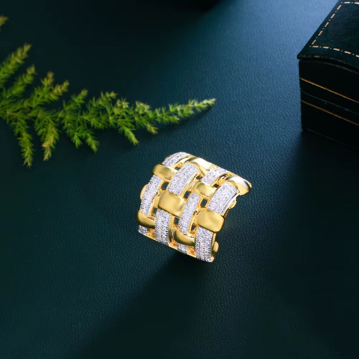 Mesh Gold Ring