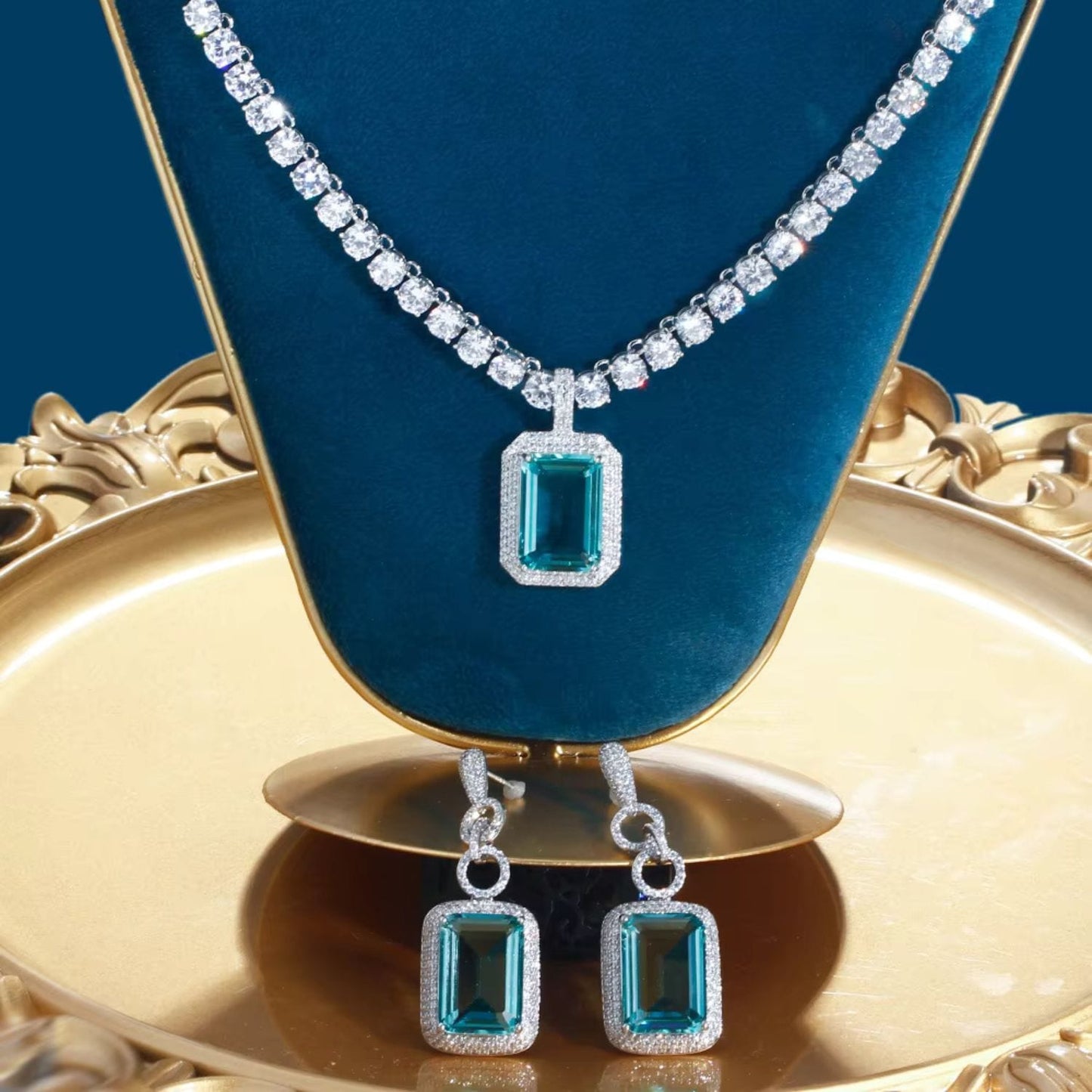 Minty Gem Necklace