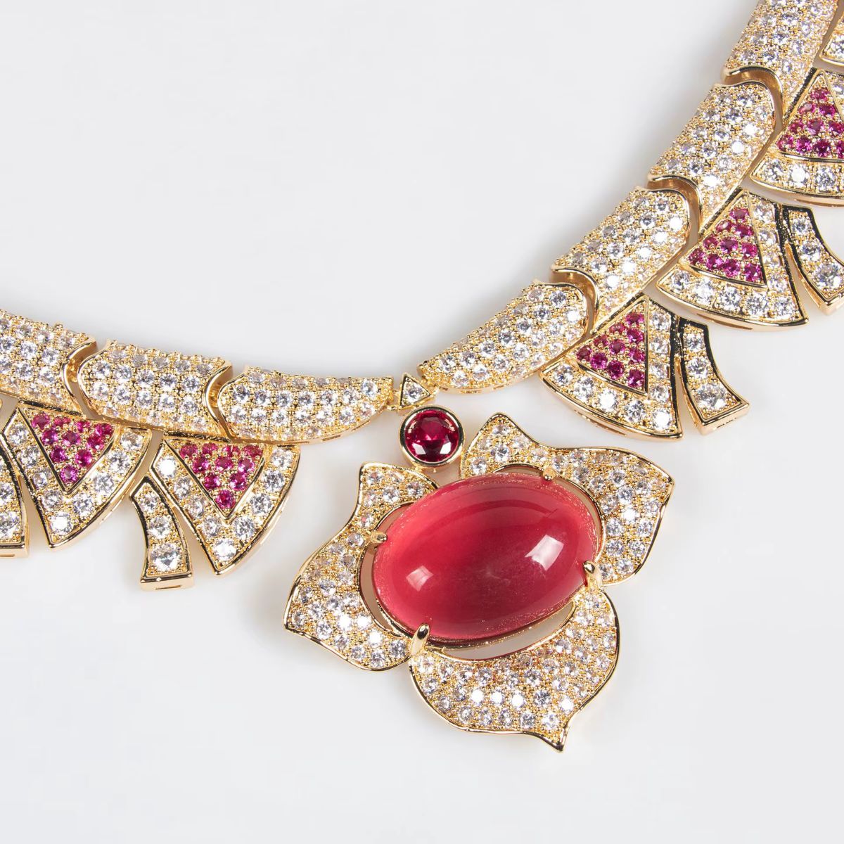 Rosaré Necklace